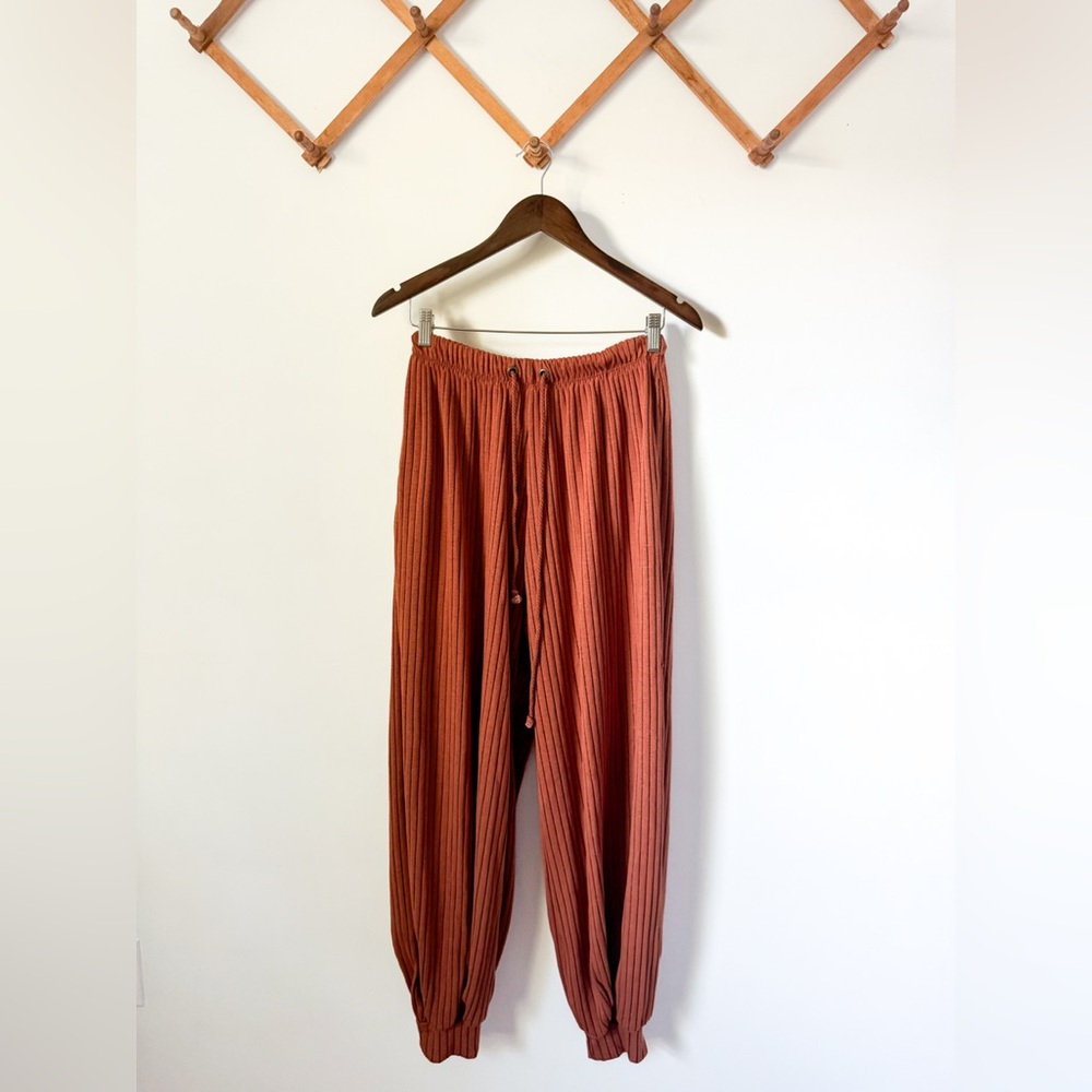 NWOT Free People Intimately Ready For Rib Jogger - Picture 2 of 10